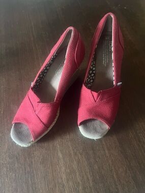 Toms Red Canvas Open-Toe Wedge Espadrilles